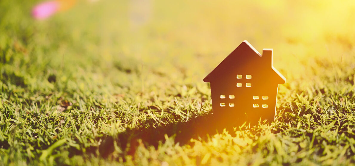 Données Géorisques, petite maison posée sur de l'herbe